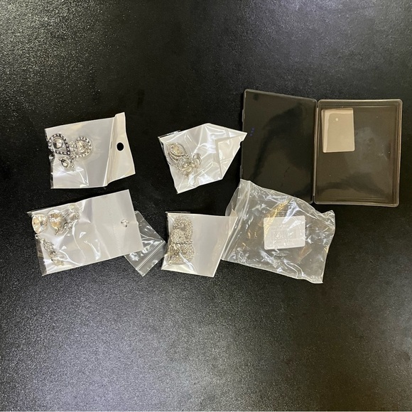 Four pairs Faux Diamond Earrings Clip On Prom Homecoming Coquette Girl Demure - Picture 6 of 15